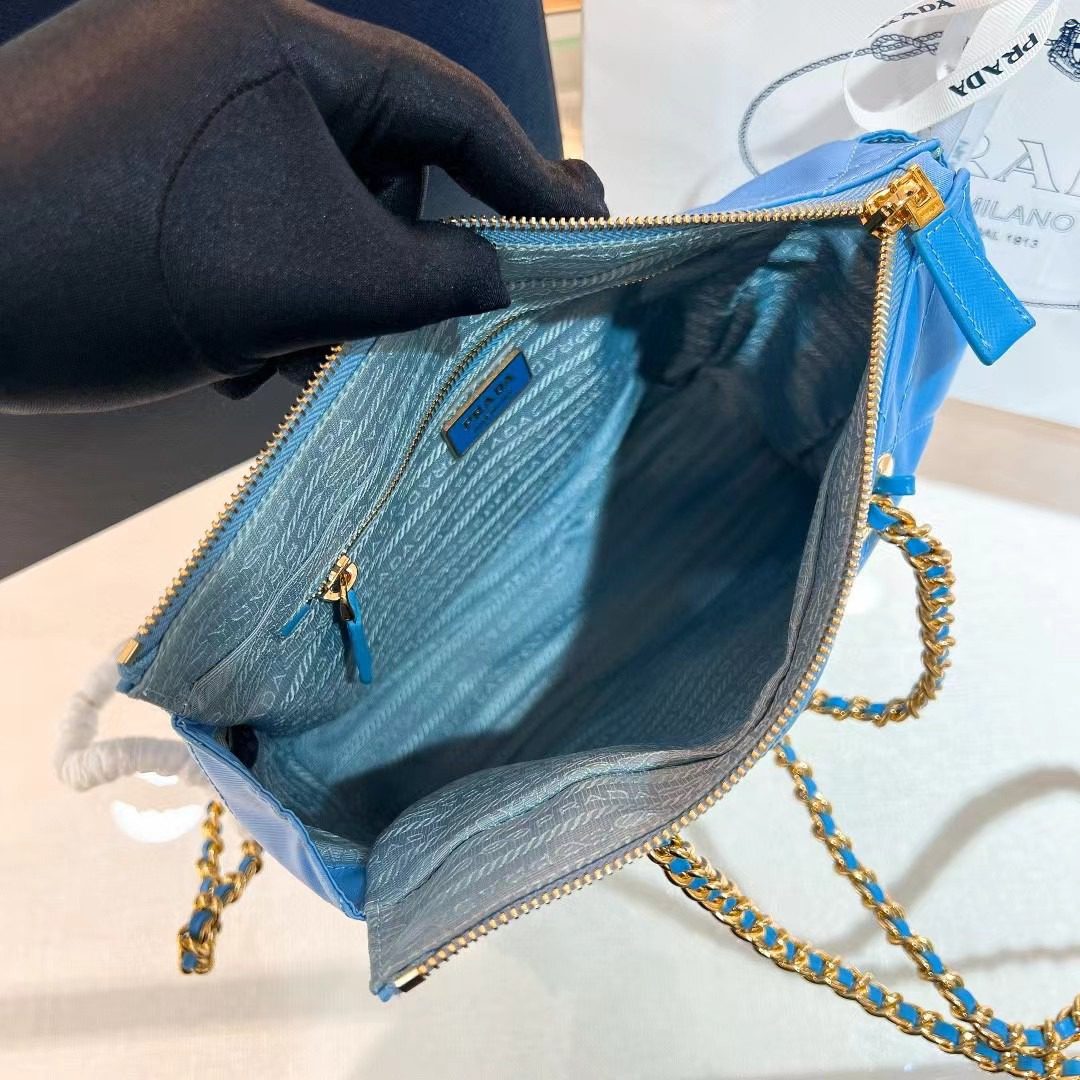 Prada Re-Edition 1995 Bag 1BG468 view 8