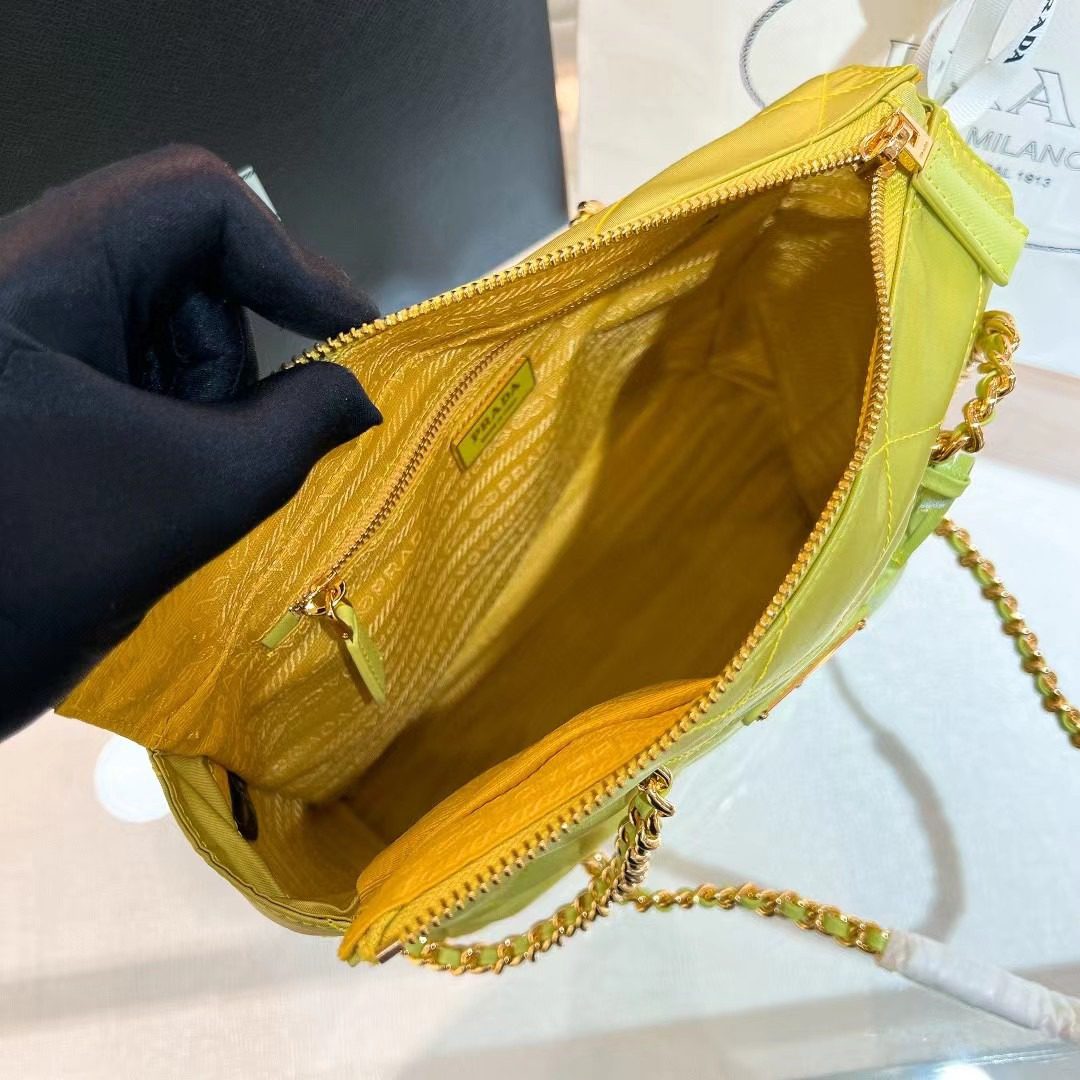 Prada Re-Edition 1995 Bag 1BG468 view 7