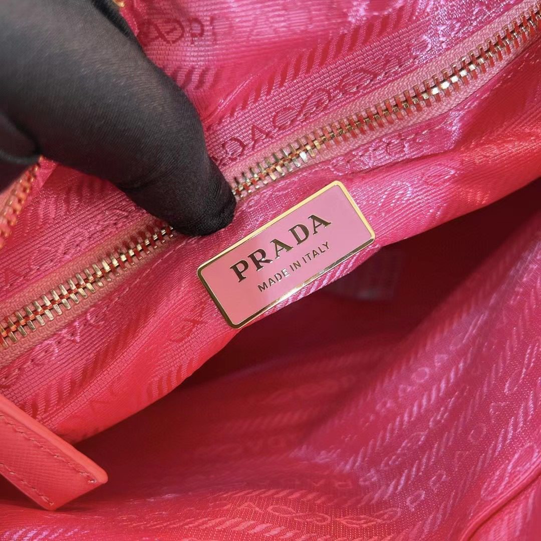Prada Re-Edition 1995 Bag 1BG468 view 9