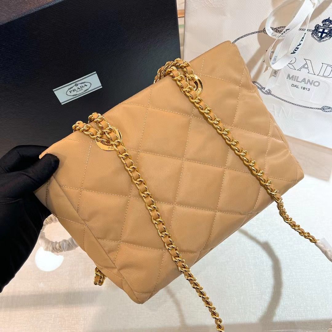 Prada Re-Edition 1995 Bag 1BG468 view 4