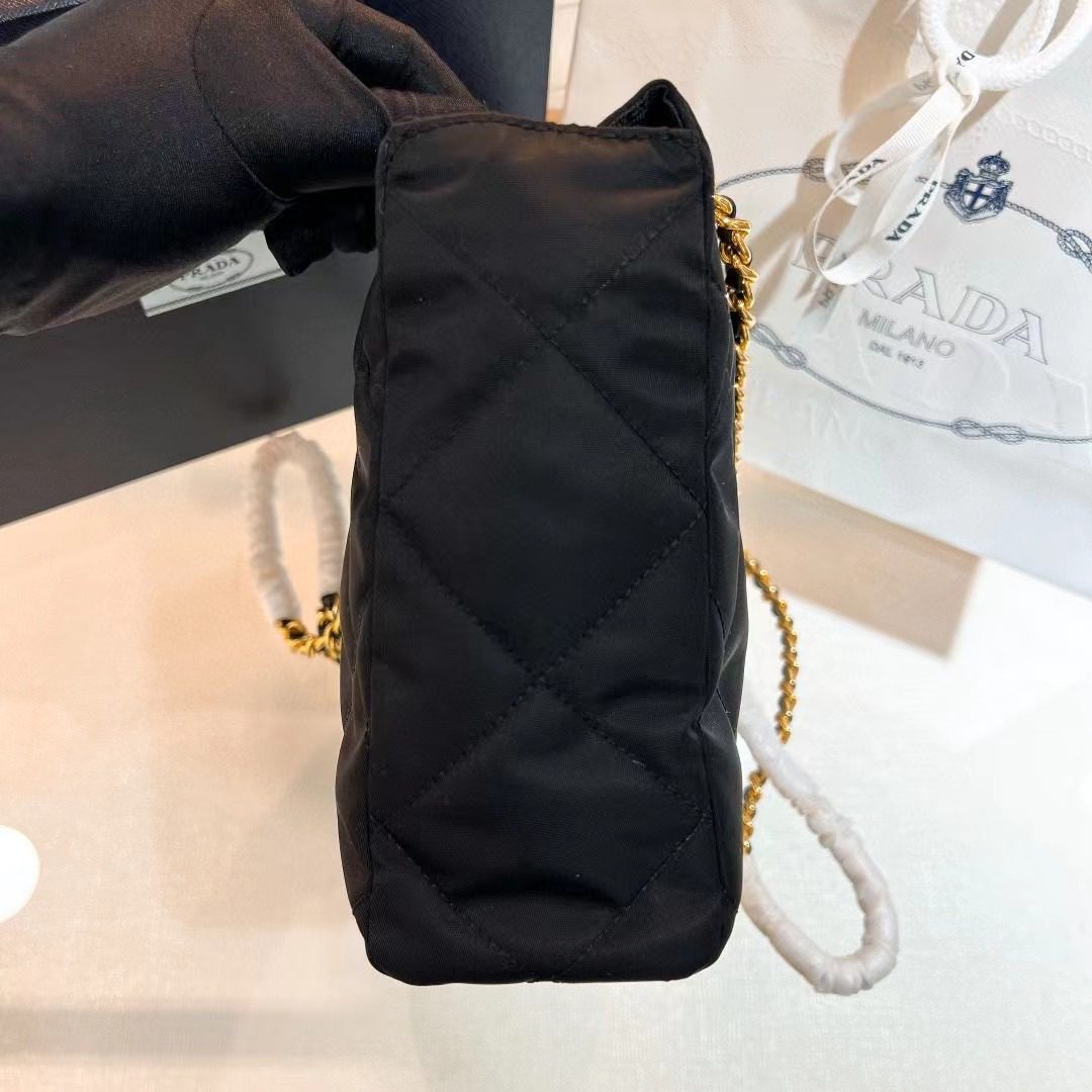 Prada Re-Edition 1995 Bag 1BG468 view 9