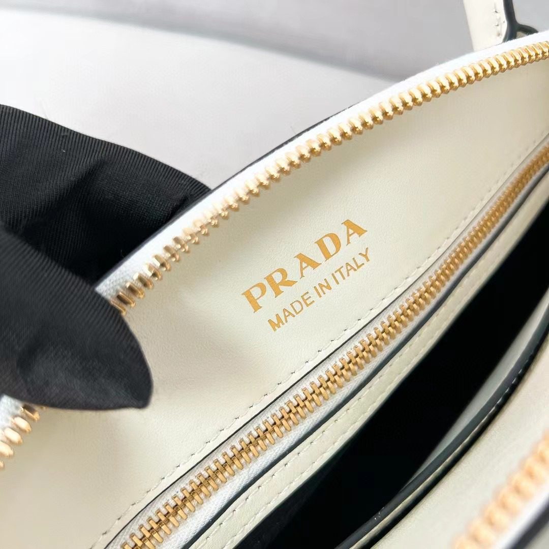 Prada Small Leather Handbag 1BA427 view 18