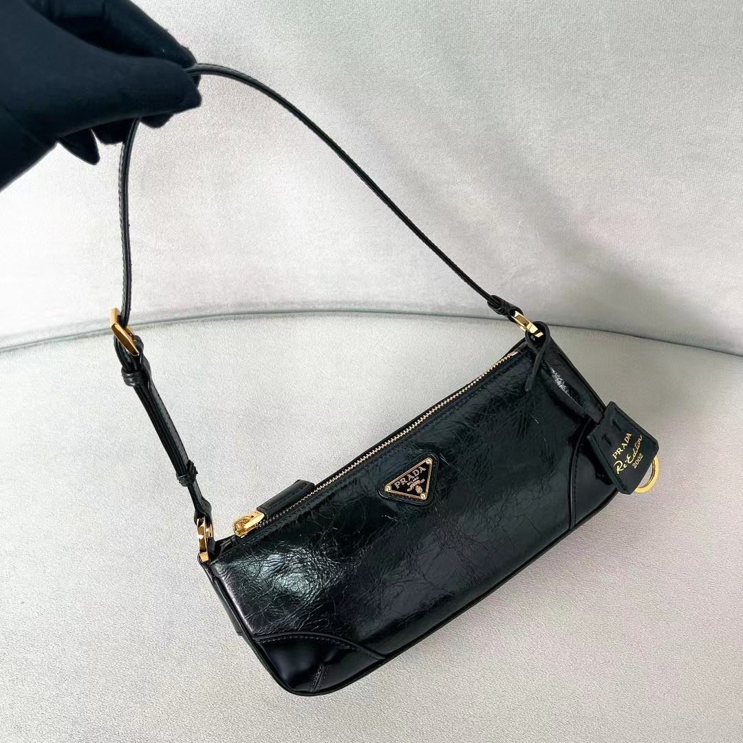 Prada Re-Edition 2002 Small Leather Shoulder Bag 1BC201 view 2