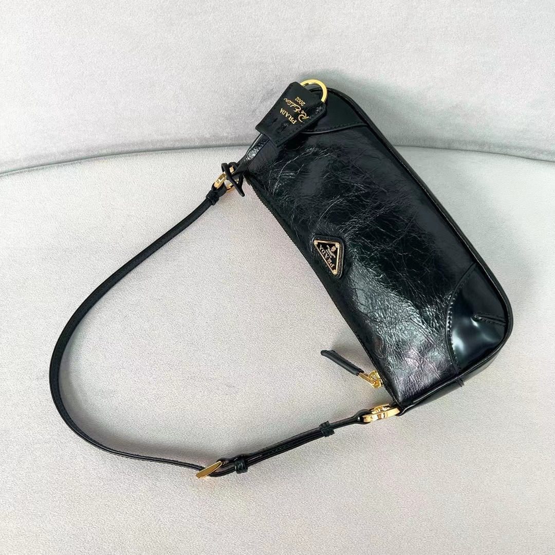Prada Re-Edition 2002 Small Leather Shoulder Bag 1BC201 view 5