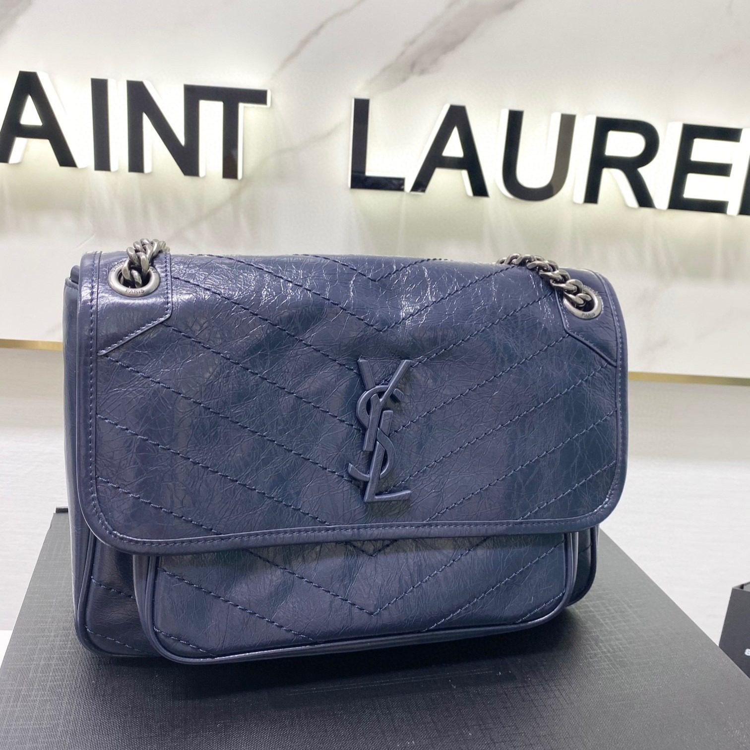 Saint Laurent Niki Bag view 2