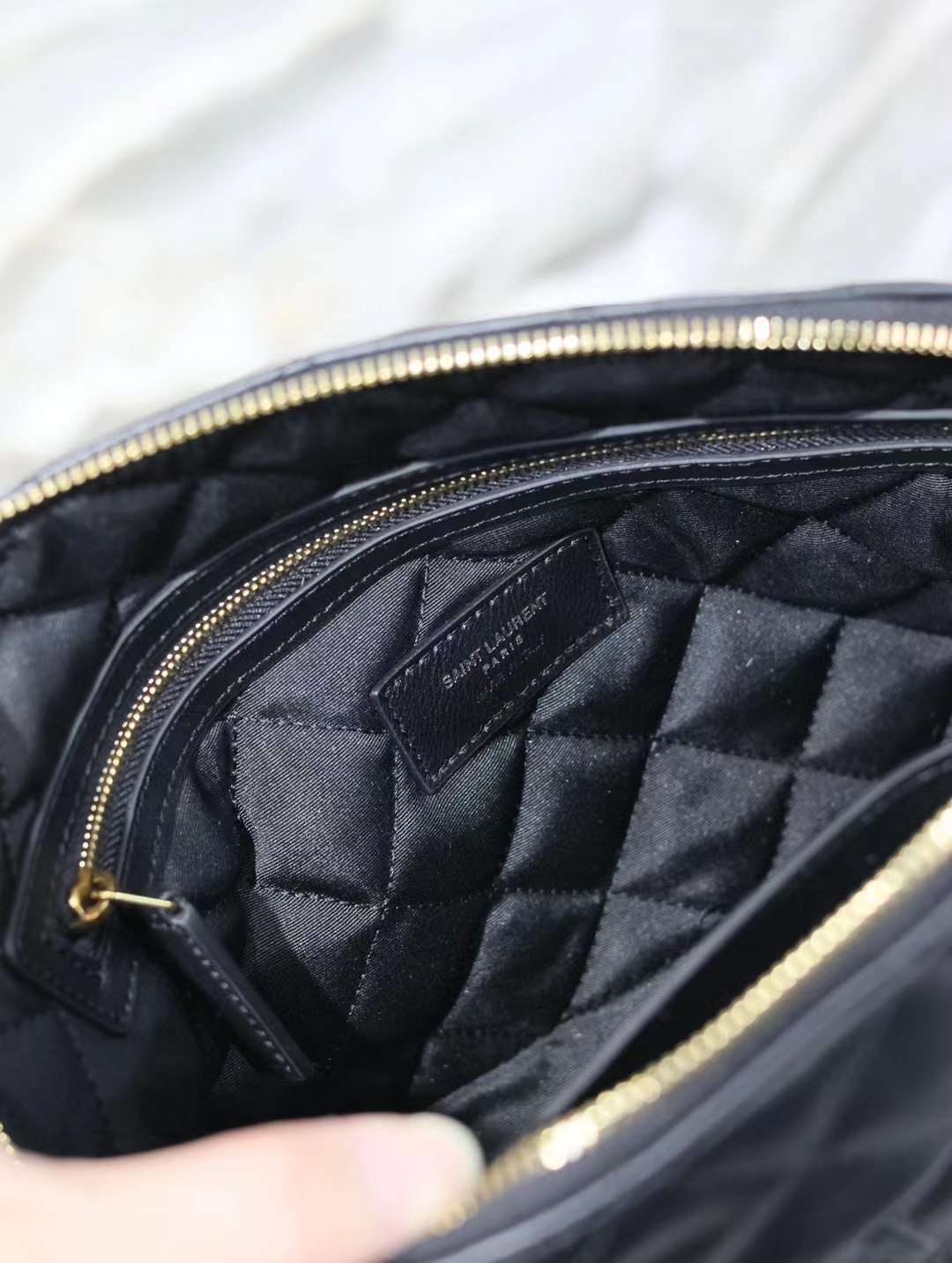 Saint Laurent Le Cassandre Vanity view 9
