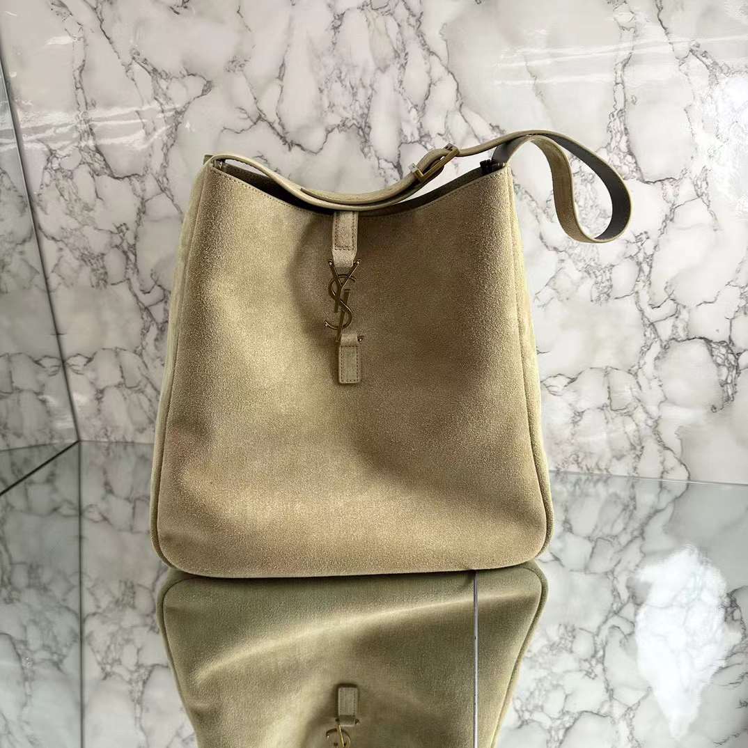 Saint Laurent LE 5 À 7 Hobo Bag view 3