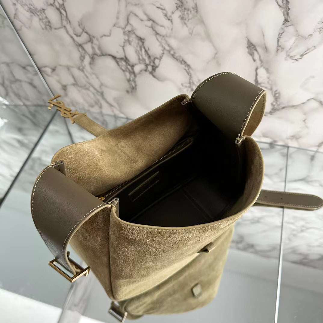 Saint Laurent LE 5 À 7 Hobo Bag view 5