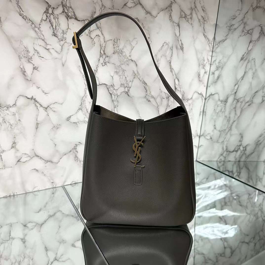 Saint Laurent LE 5 À 7 Hobo Bag view 1
