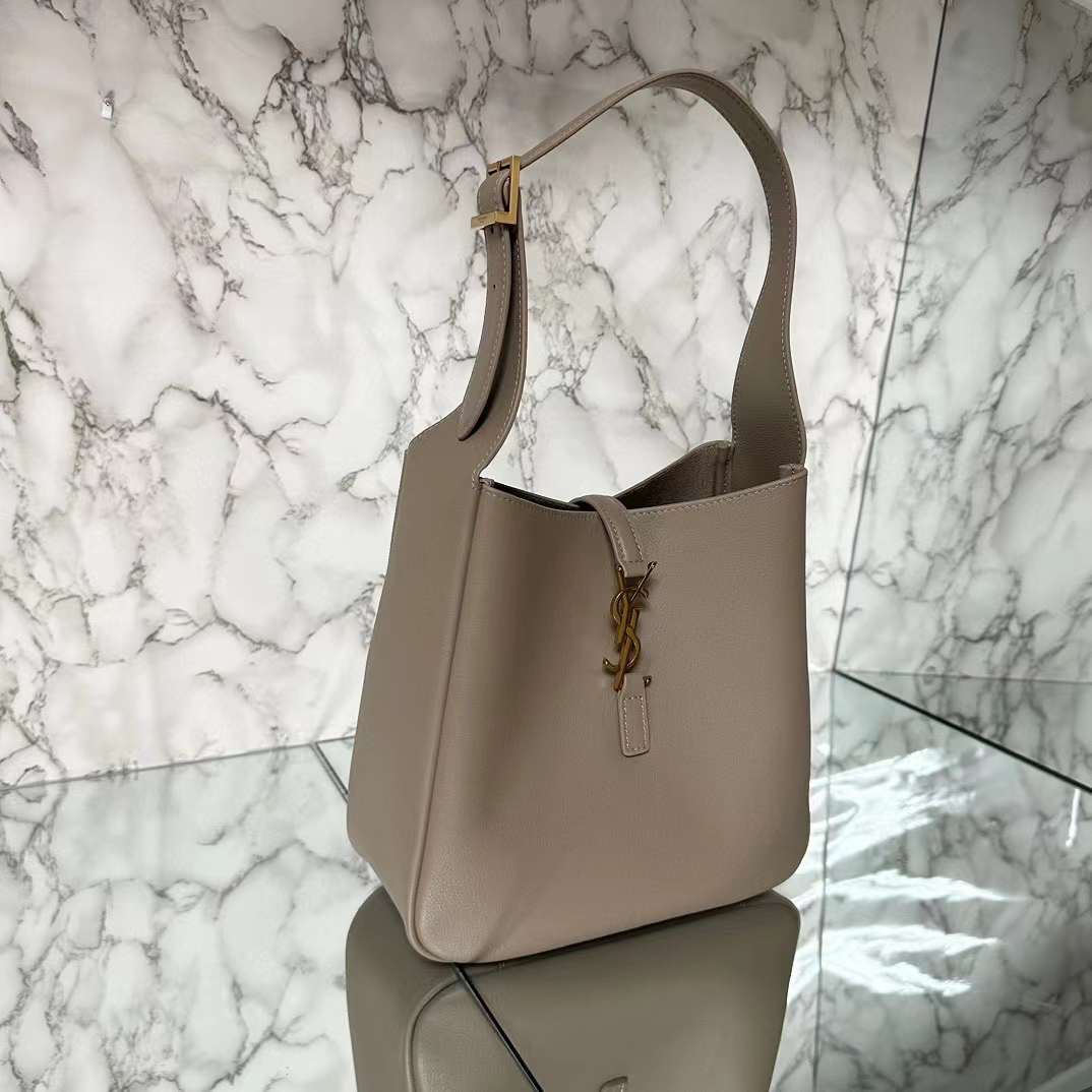 Saint Laurent LE 5 À 7 Hobo Bag view 2