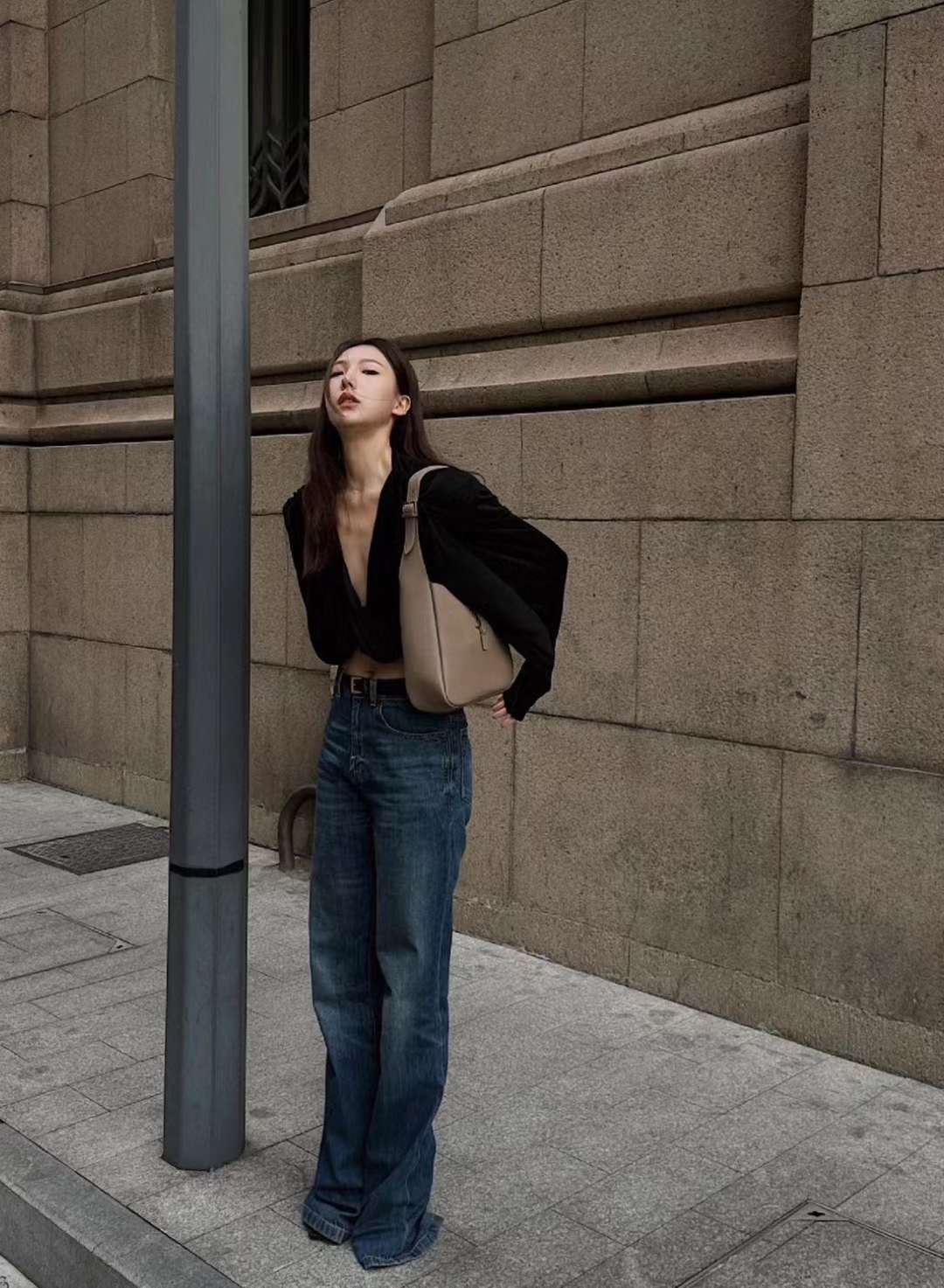 Saint Laurent LE 5 À 7 Hobo Bag view 8