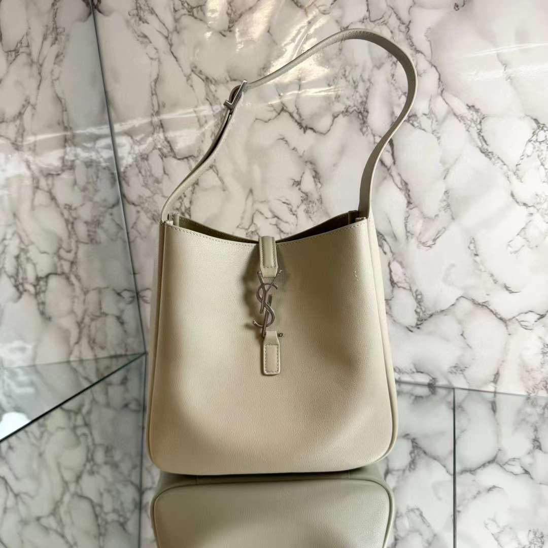 Saint Laurent LE 5 À 7 Hobo Bag view 1