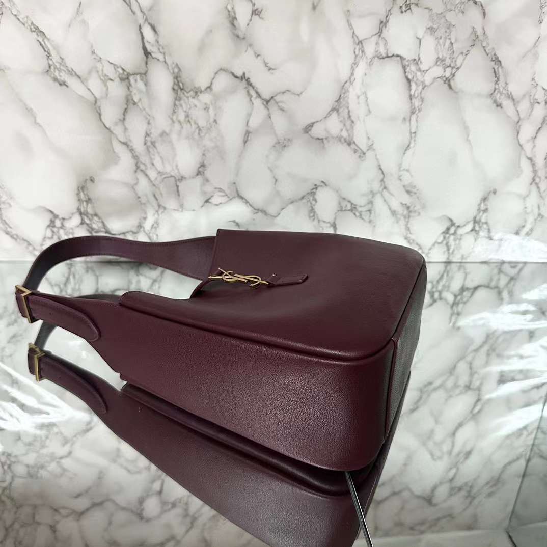 Saint Laurent LE 5 À 7 Hobo Bag view 8