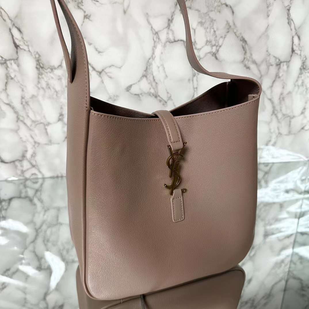 Saint Laurent LE 5 À 7 Hobo Bag view 4