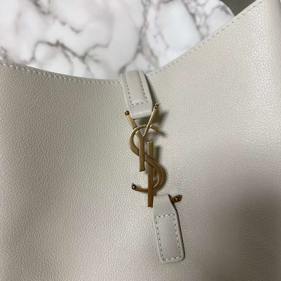 Saint Laurent LE 5 À 7 Hobo Bag view 6