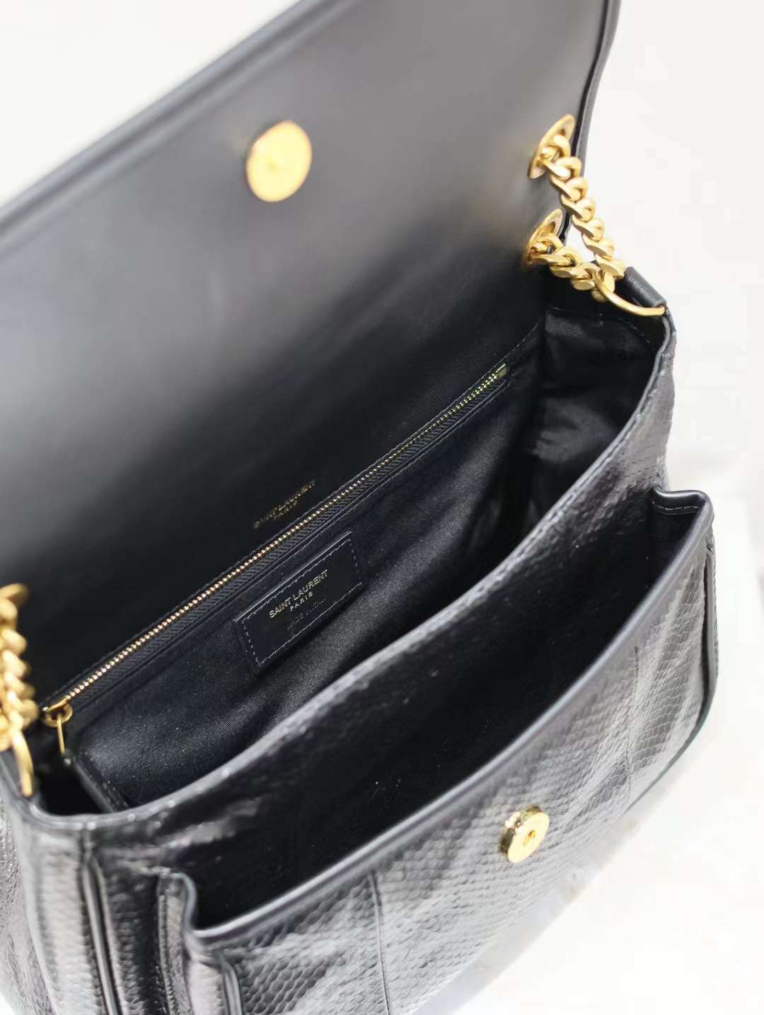 Saint Laurent LE 5 À 7 Hobo Bag in Suede view 7