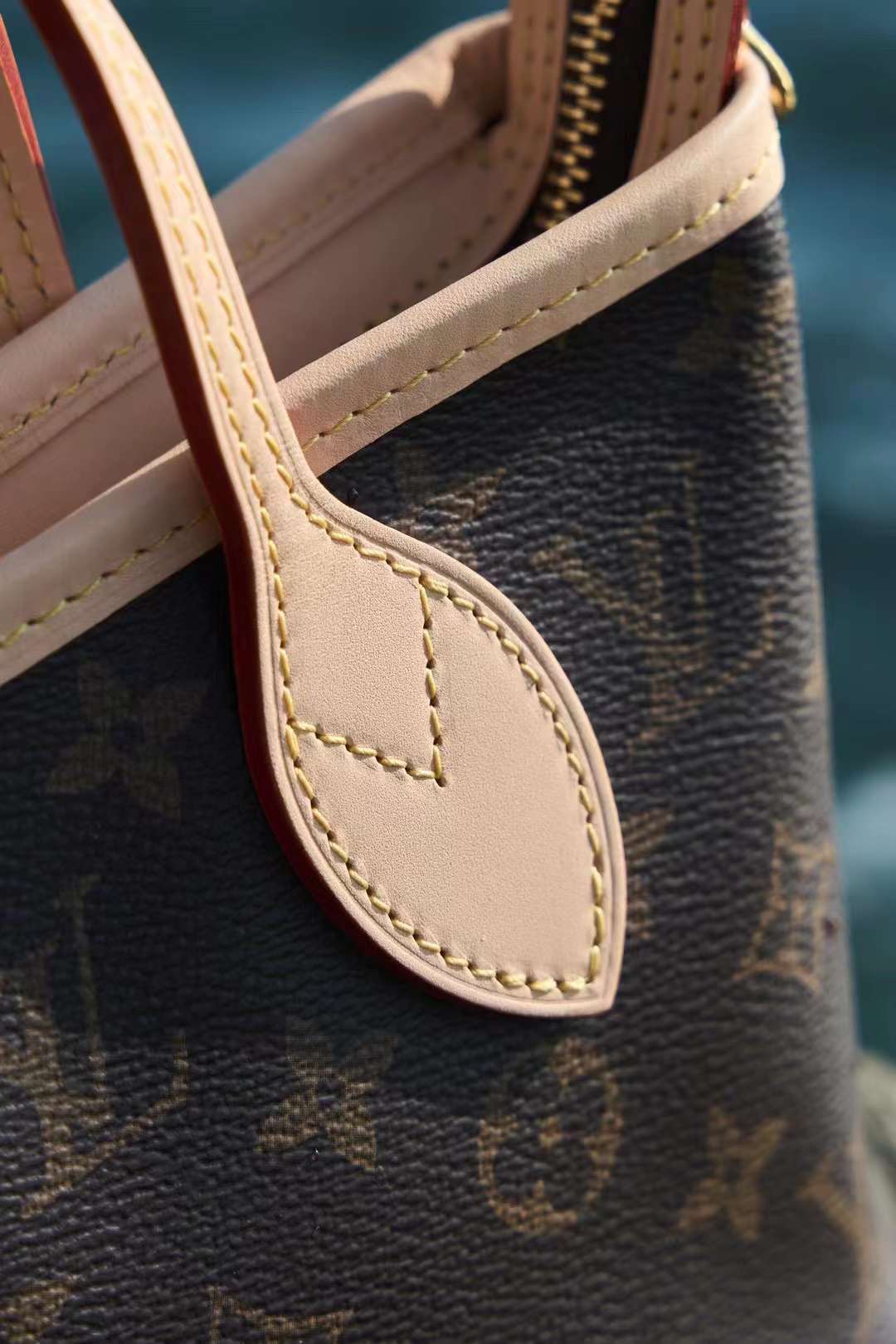 Louis Vuitton Neverfull Bb Bag M46704 view 4