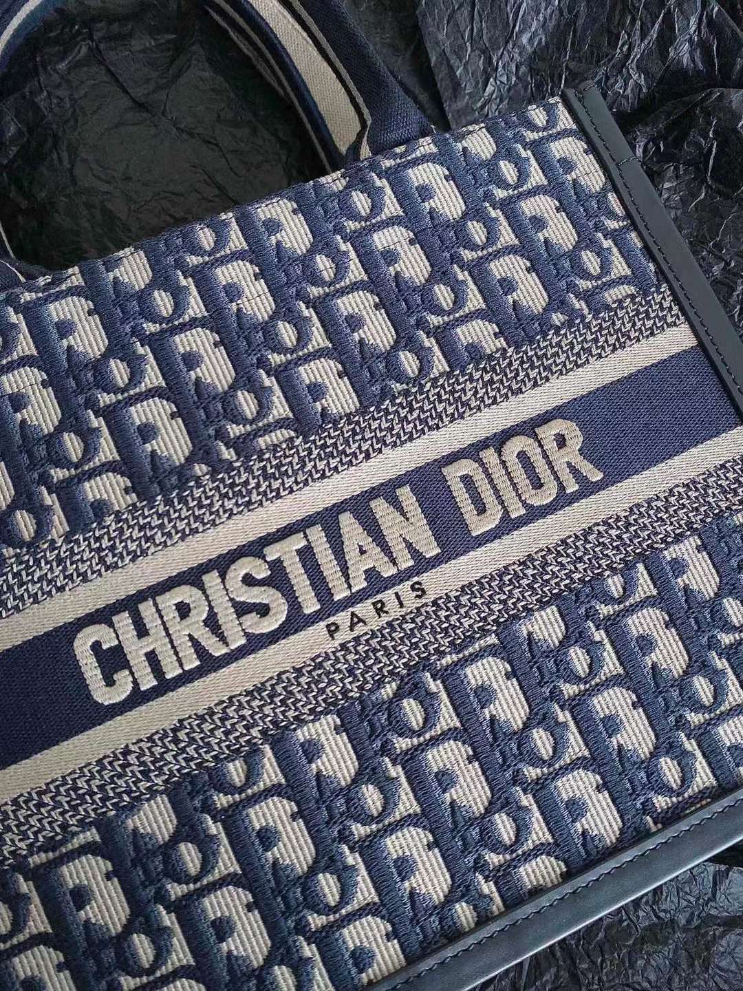 Dior Small Book Tote view 7