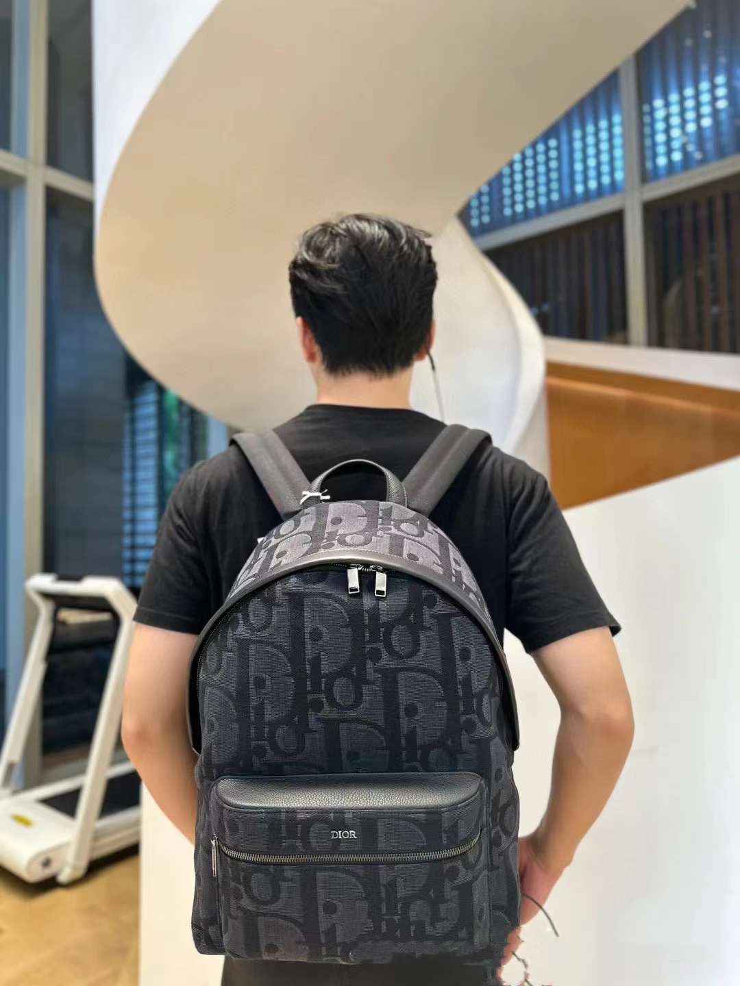 Dior Oblique Backpack view 9