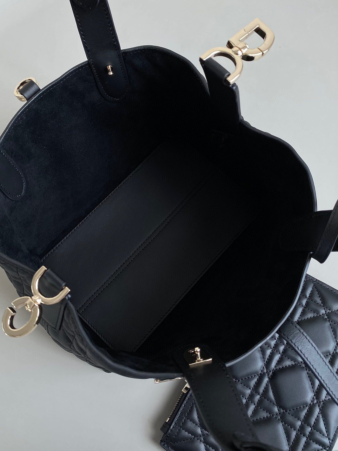 Dior Toujours Bag view 4