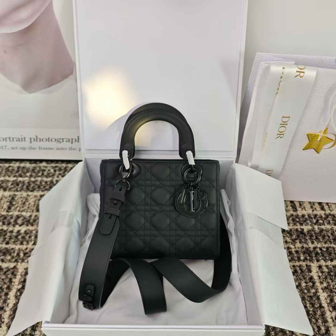 Dior Lady Bag Ultramatte Cannage Calfskin view 1