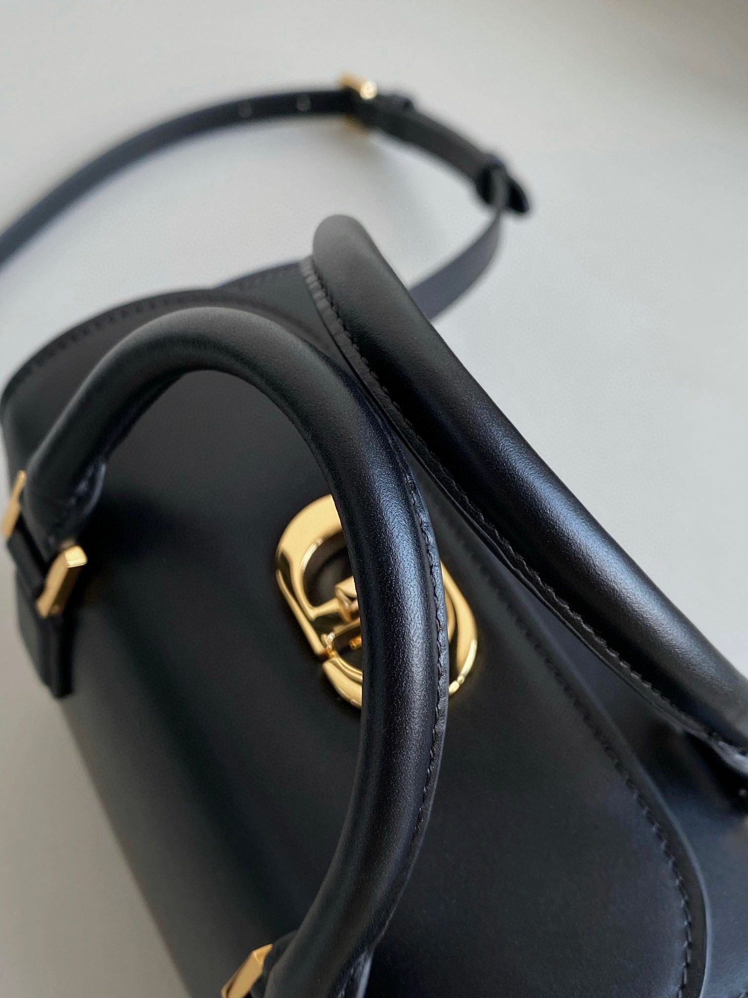 Dior 23 Boston Bag view 4