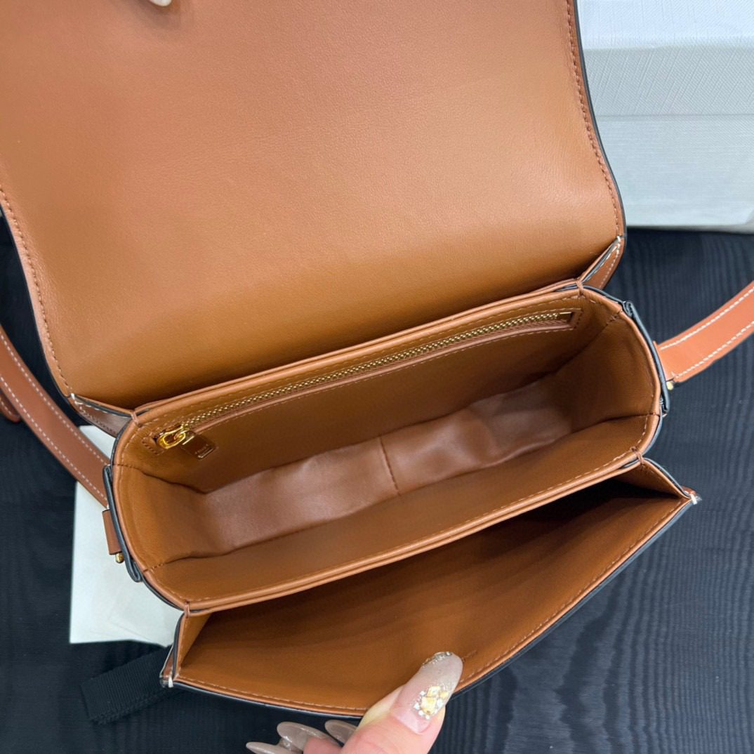 Celine Besace Clea Triomphe Bag view 3