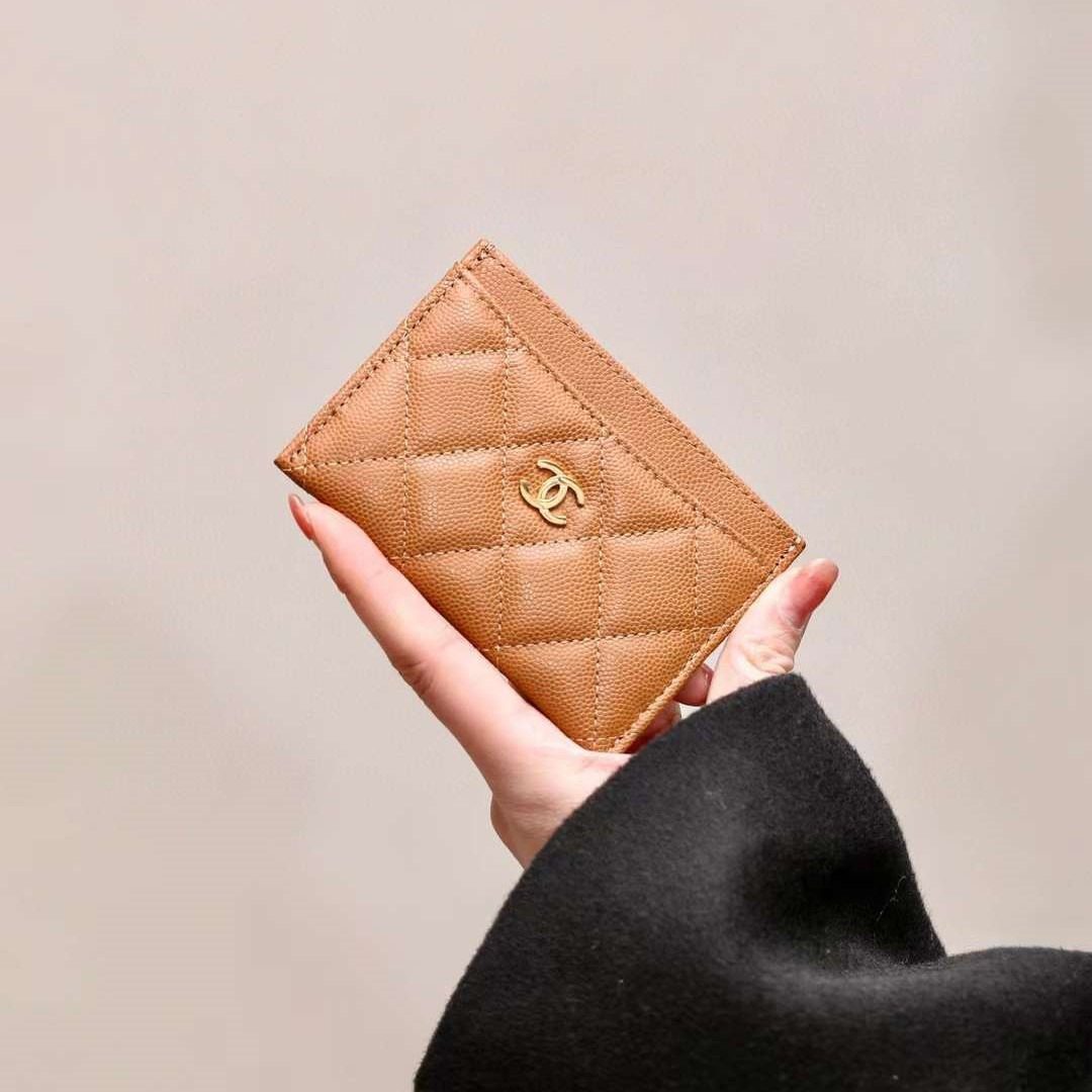 Chanel Card Holder view 9
