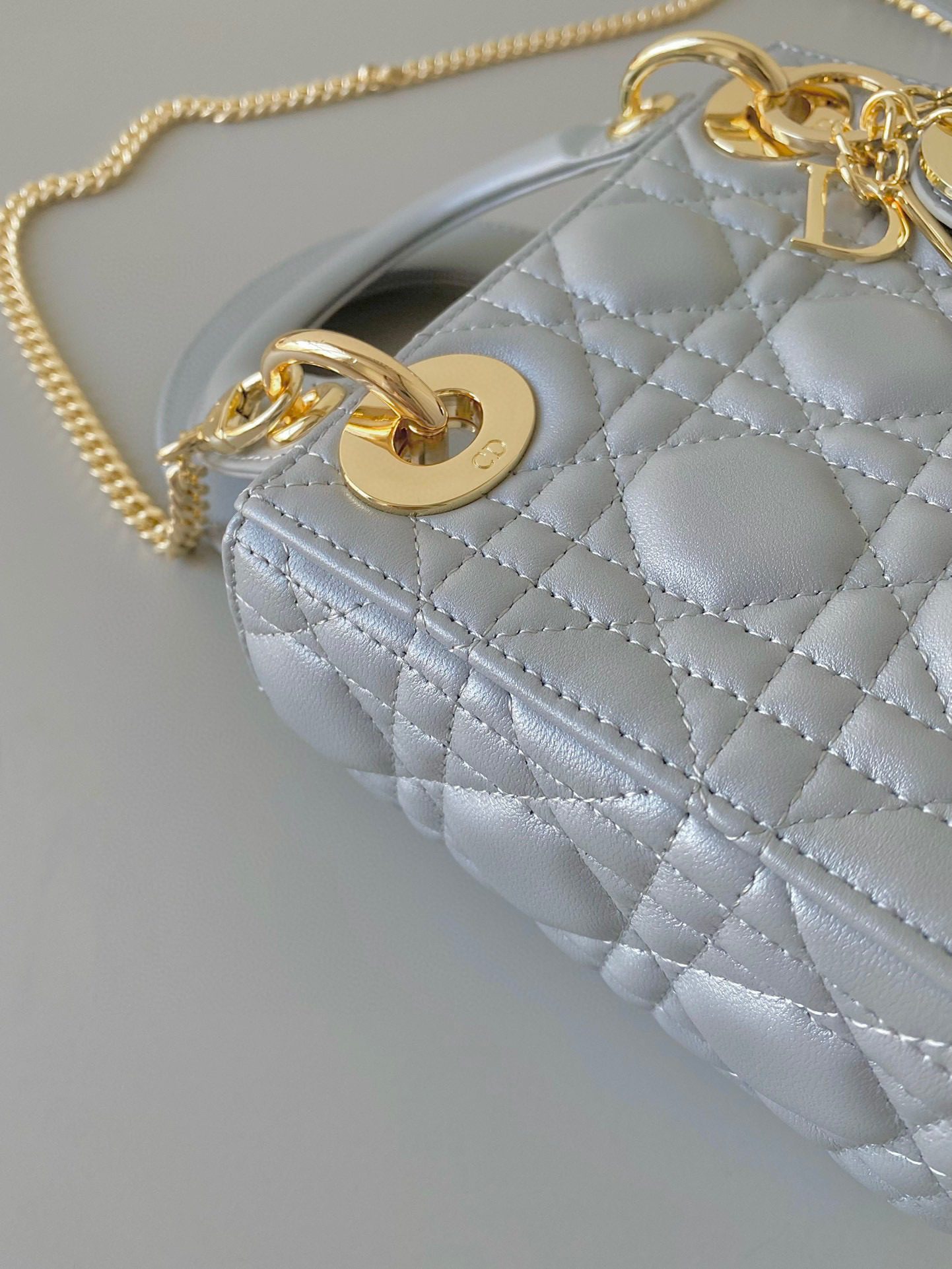 Dior Mini Lady Bag Pearlescent Lambskin view 7
