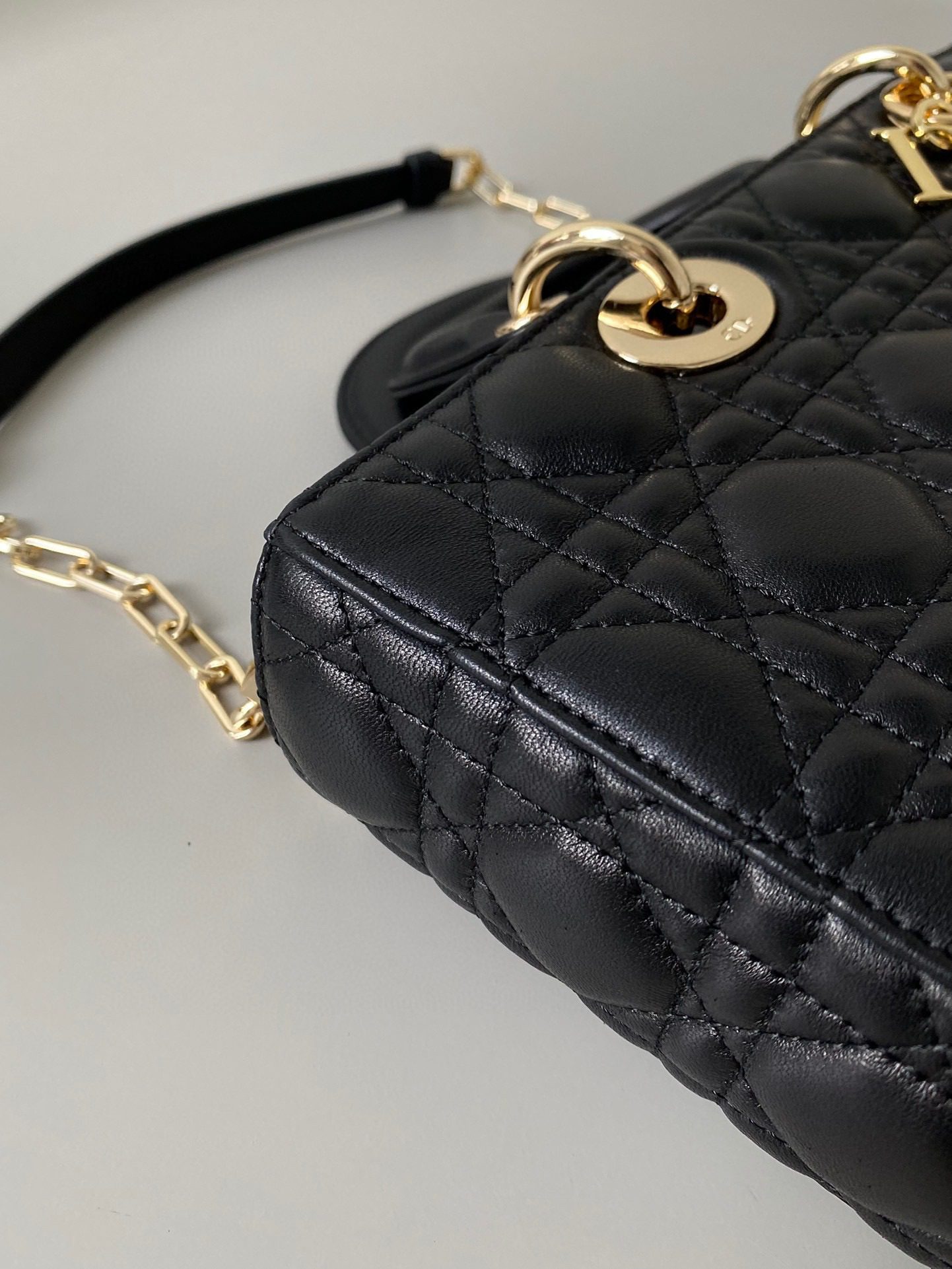 Dior D-Joy Bag Lambskin view 3