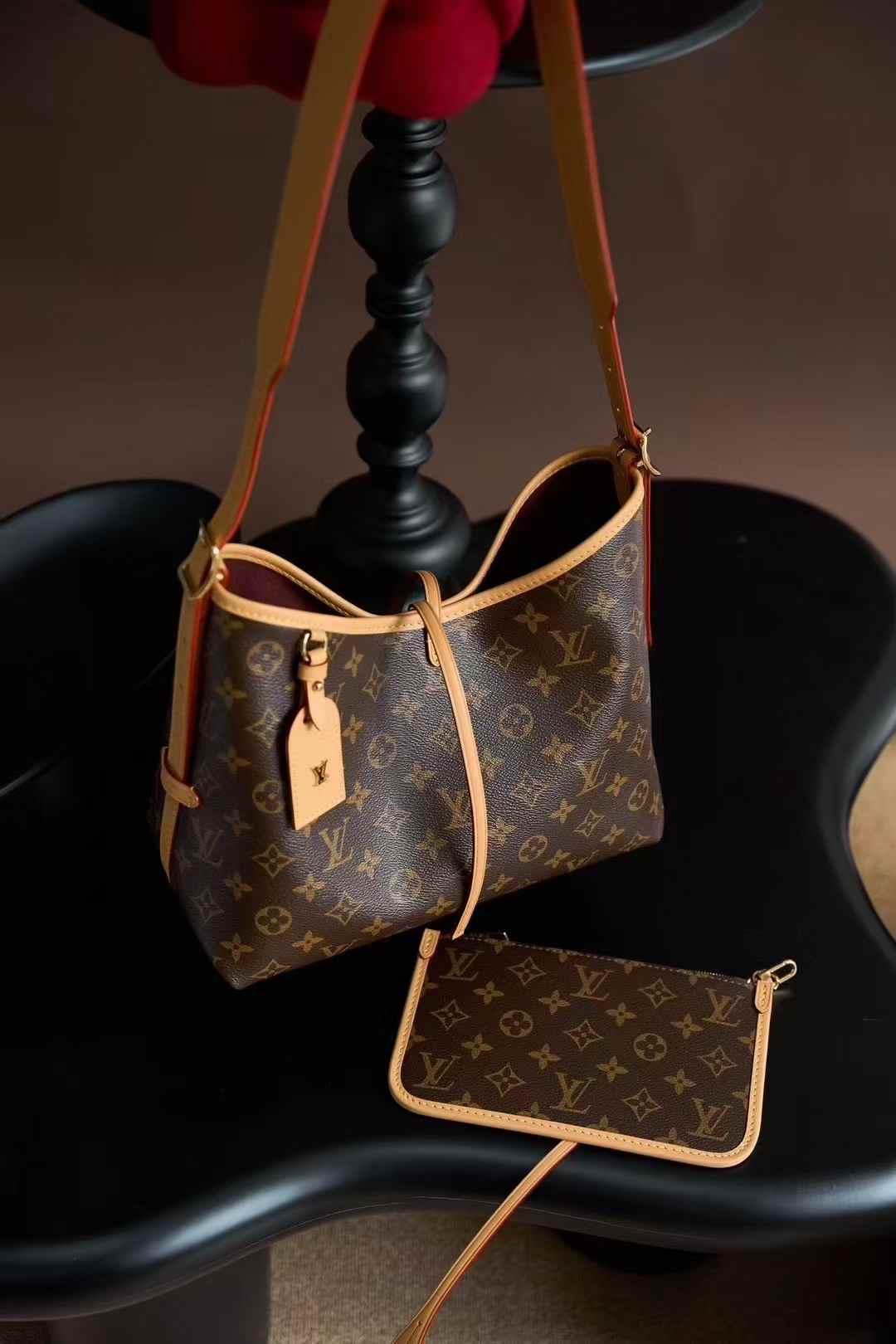 Louis Vuitton Carryall M46203 view 2