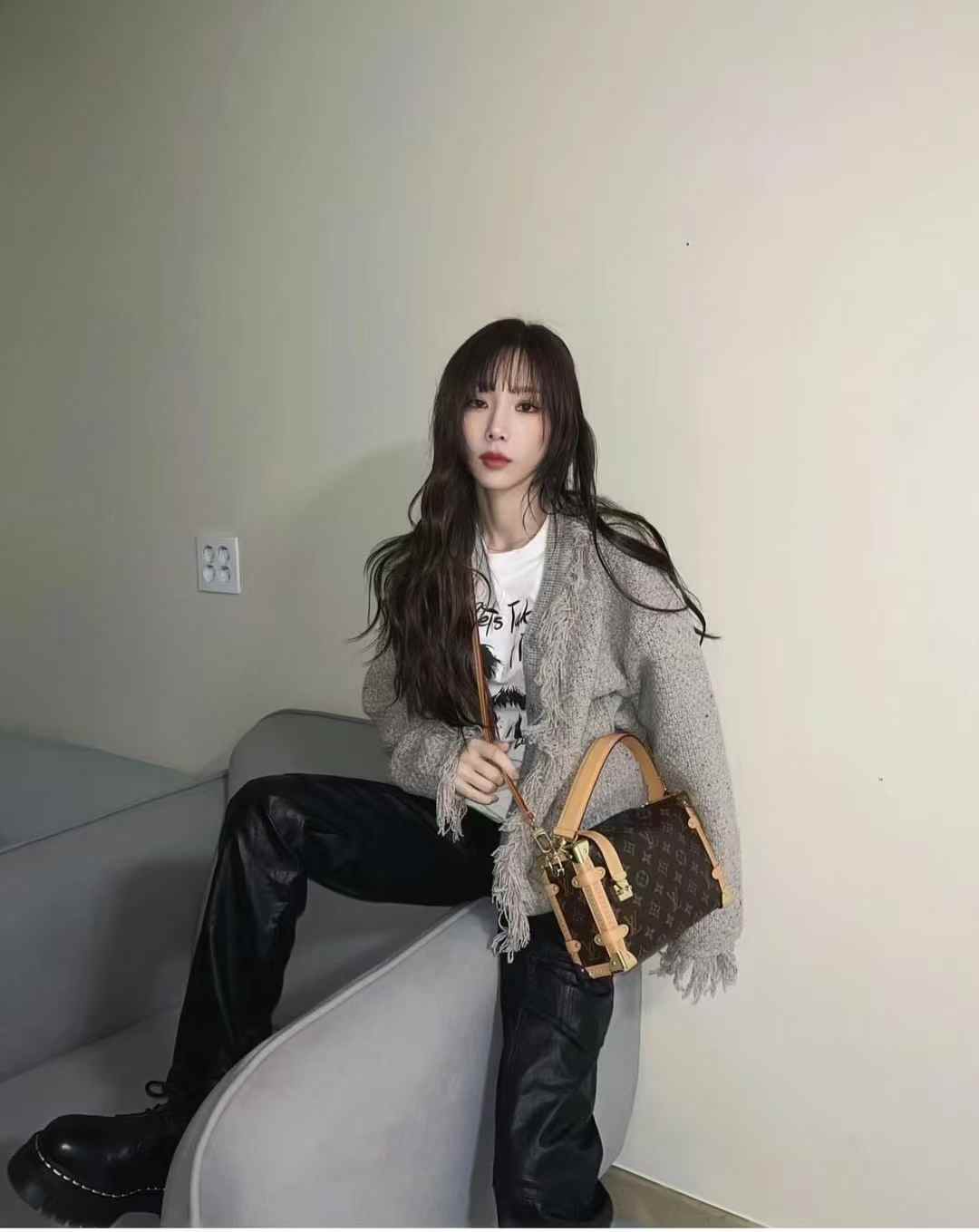 Louis Vuitton Side Trunk M46358 view 11