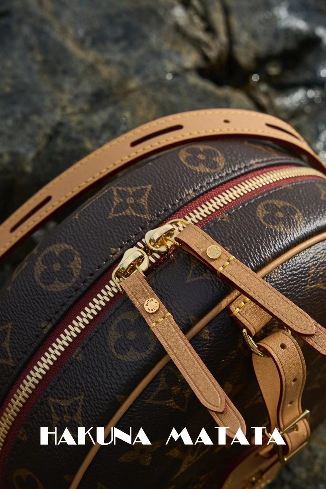 Louis Vuitton BoîTe Chapeau Souple M45647 view 6