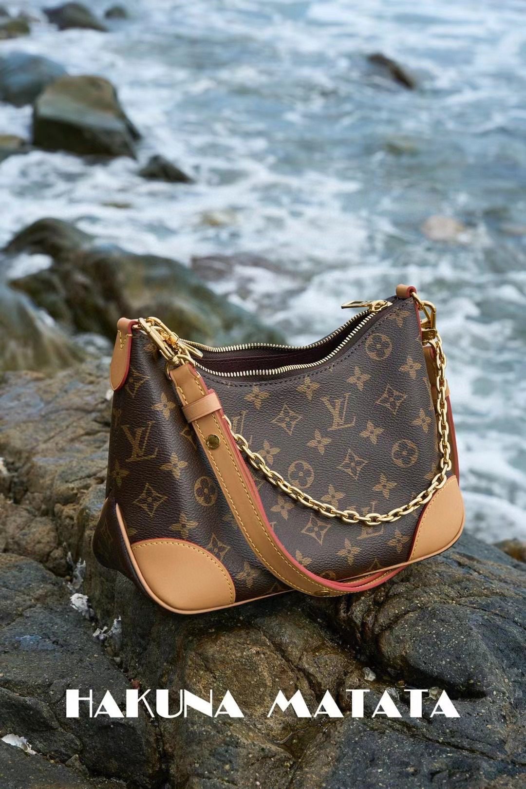 Louis Vuitton Boulogne M45832/45831 view 1