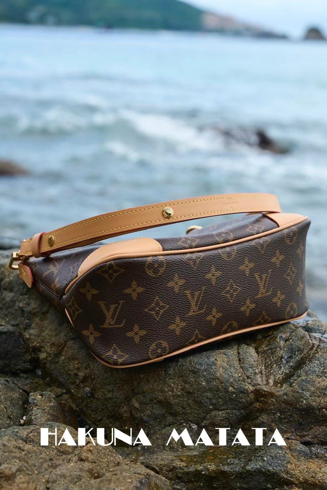 Louis Vuitton Boulogne M45832/45831 view 3