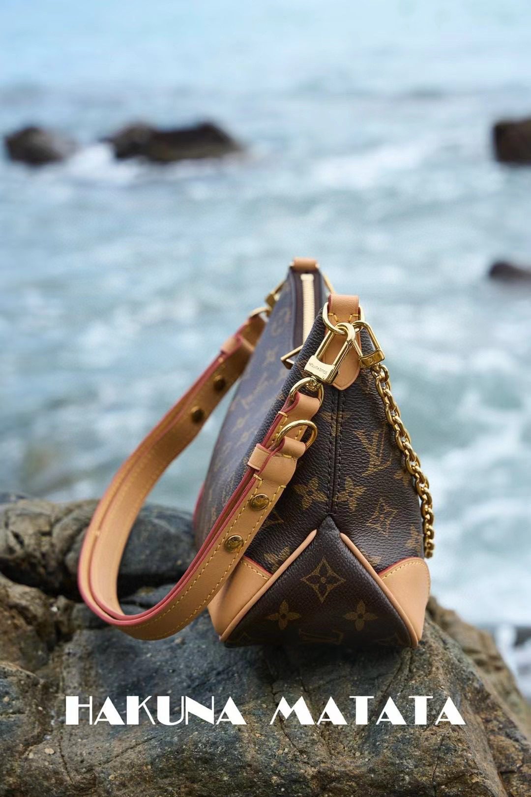 Louis Vuitton Boulogne M45832/45831 view 4