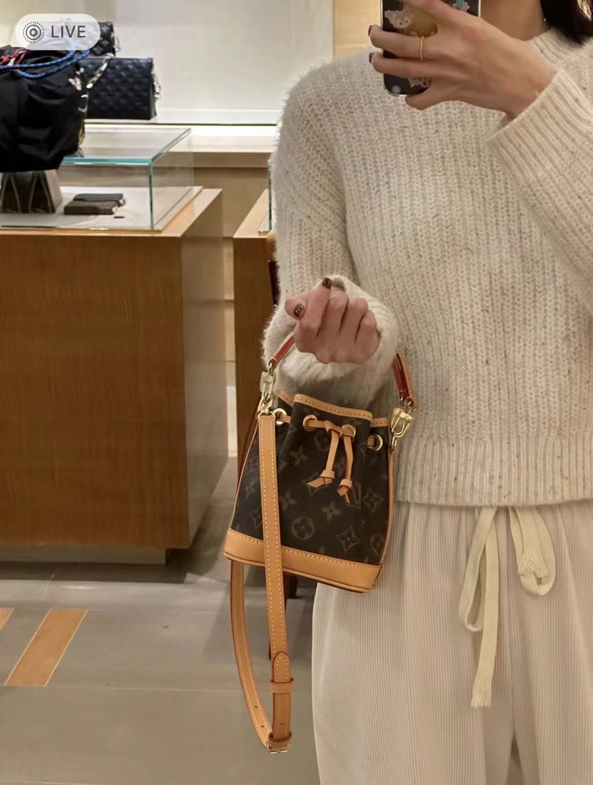 Louis Vuitton Nano Noé M81266 view 10