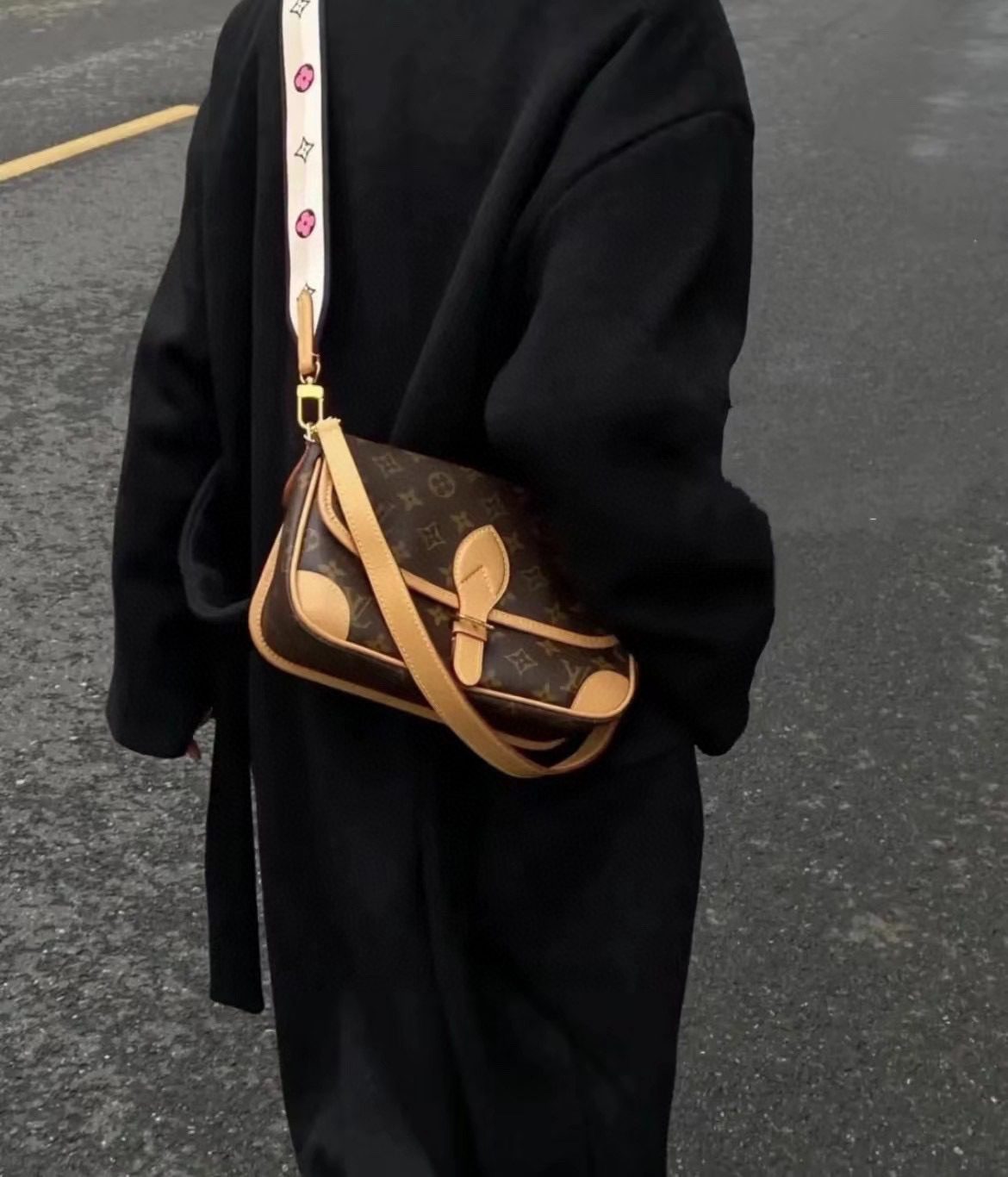 Louis Vuitton Diane M45985 view 9