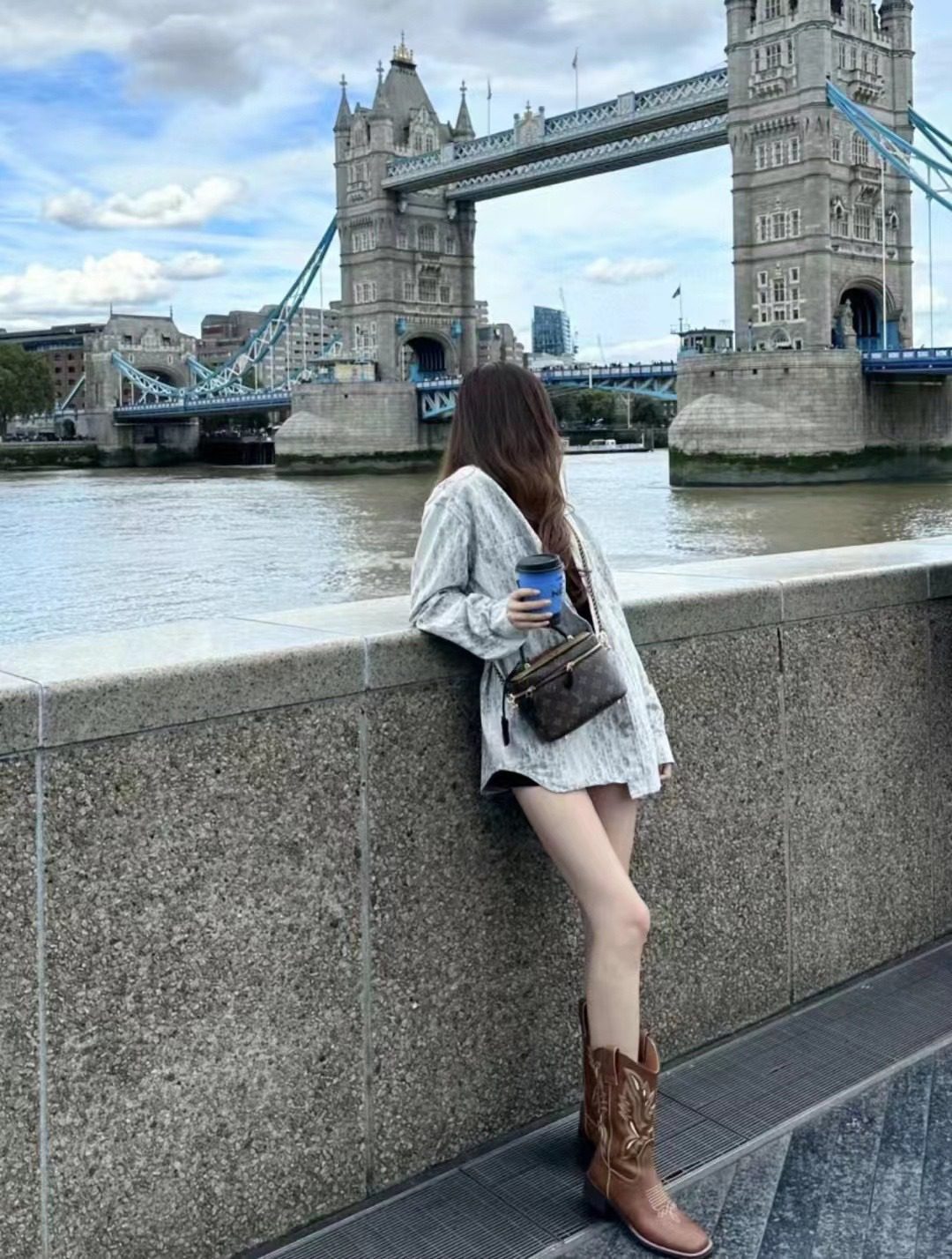 Louis Vuitton Vanity M45165 view 10