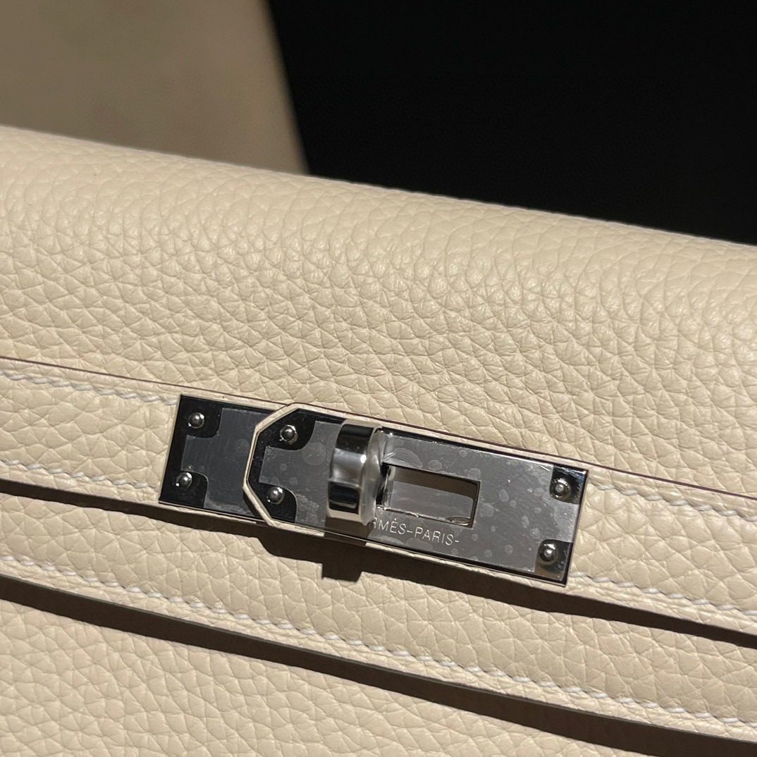Hermès Kelly Ado :I2 Clemence leather view 9
