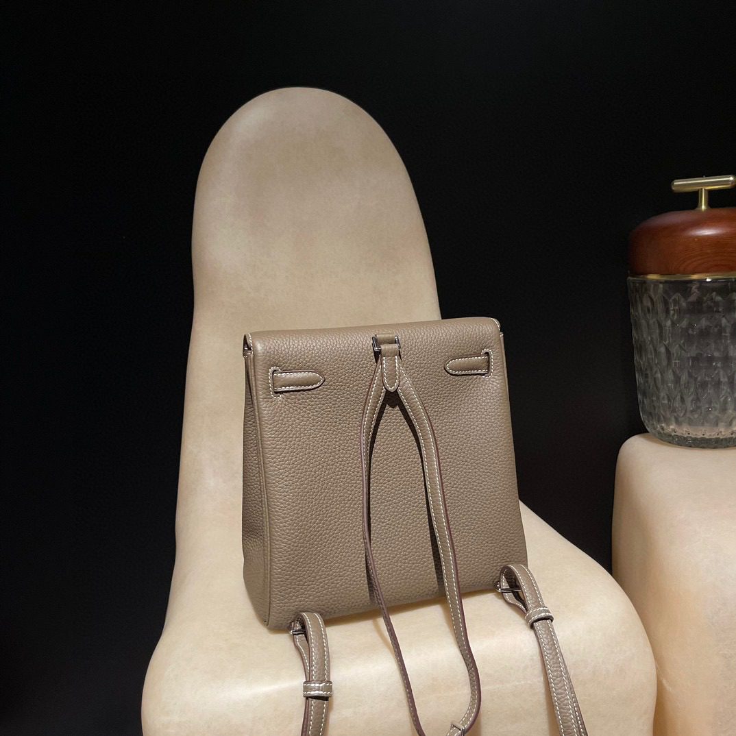 Hermès Kelly Ado Clemence leather view 9