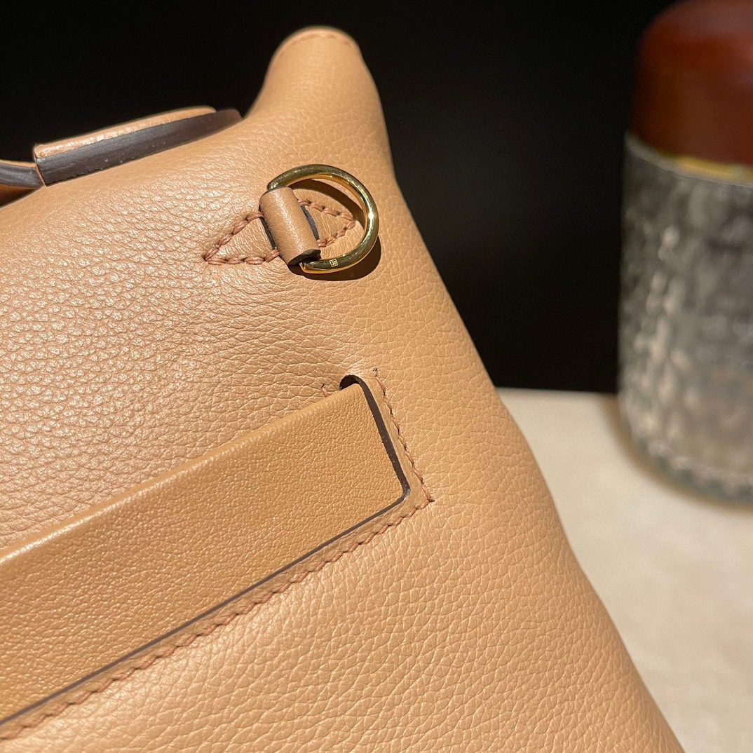 Hermès 2424 Mini :0M+37 view 5