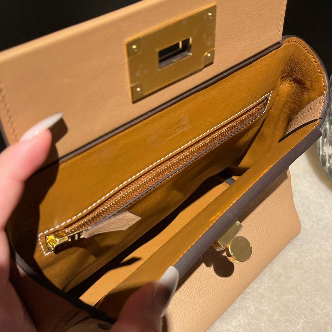 Hermès 2424 Mini :0M+37 view 6