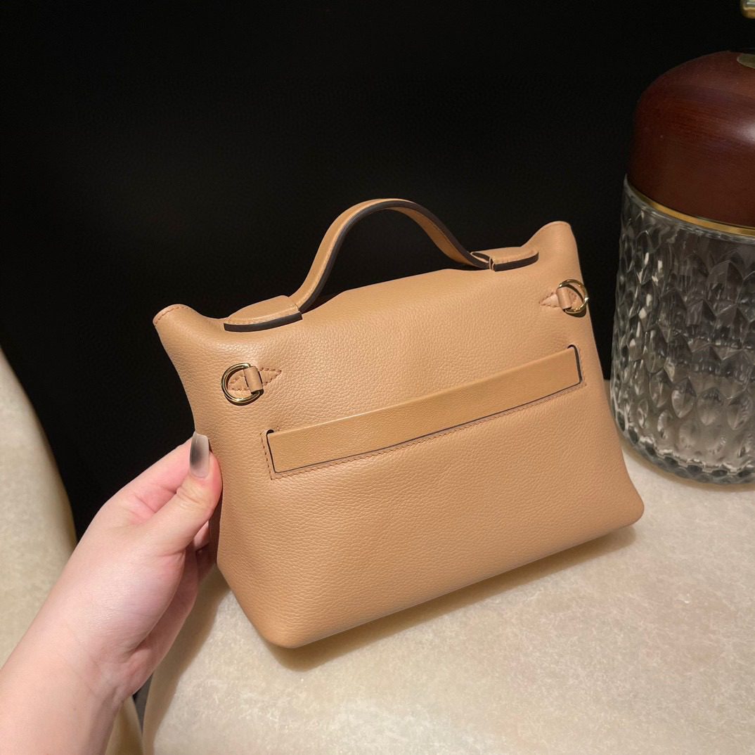 Hermès 2424 Mini :0M+37 view 7