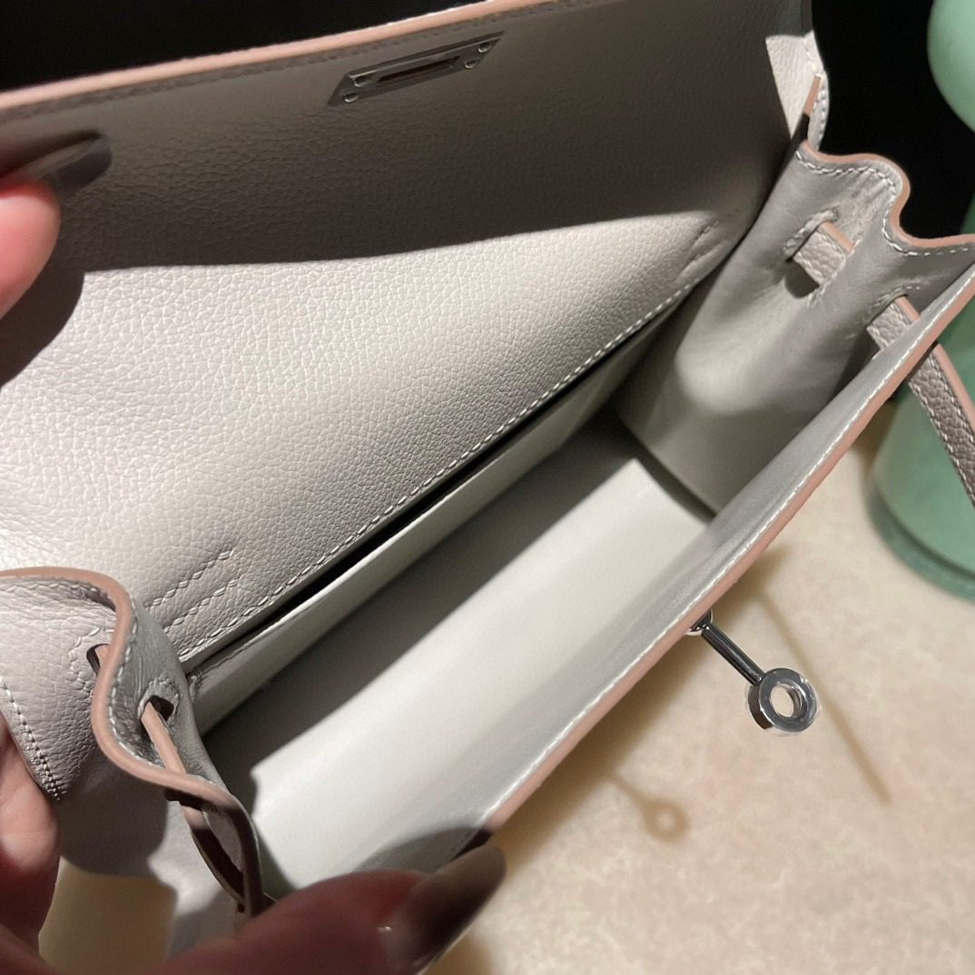 Hermès Kelly Danse Evercolor leather view 7