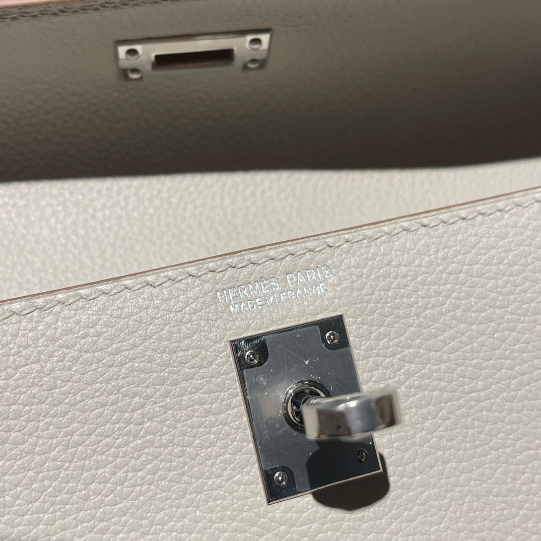 Hermès Kelly Danse Evercolor leather view 8