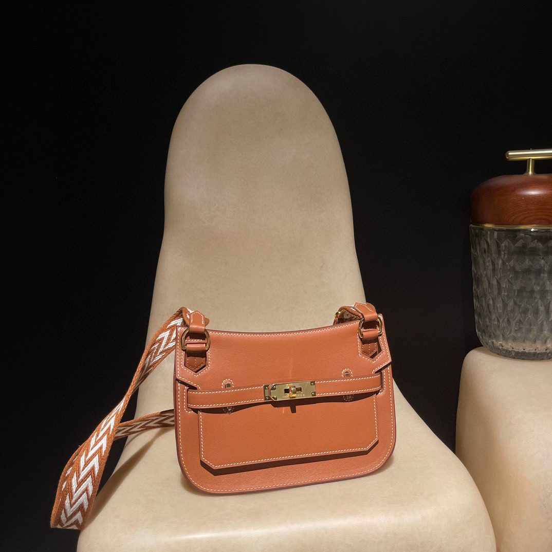 Hermès Jypsiere Mini Swift leather view 1