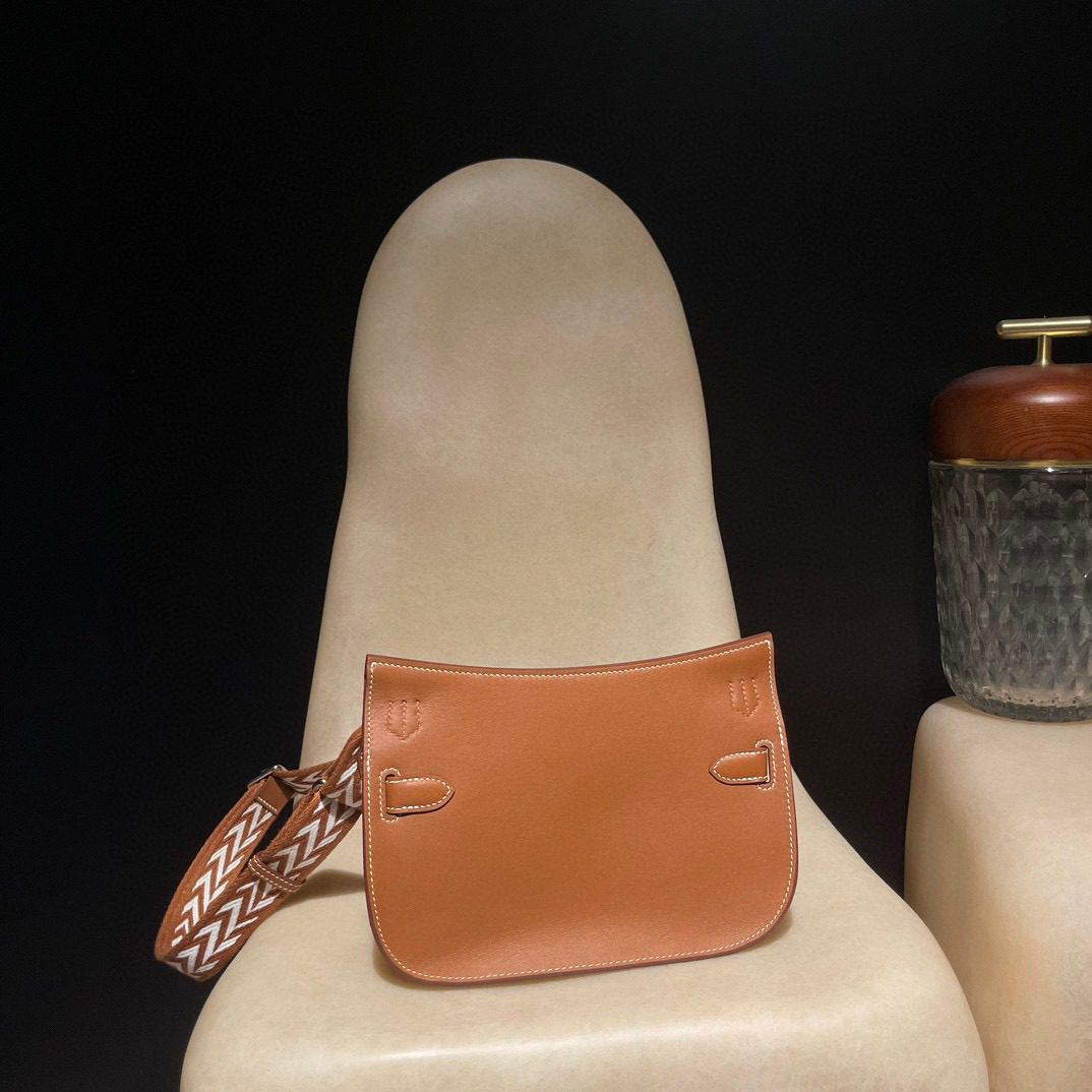 Hermès Jypsiere Mini Swift leather view 7