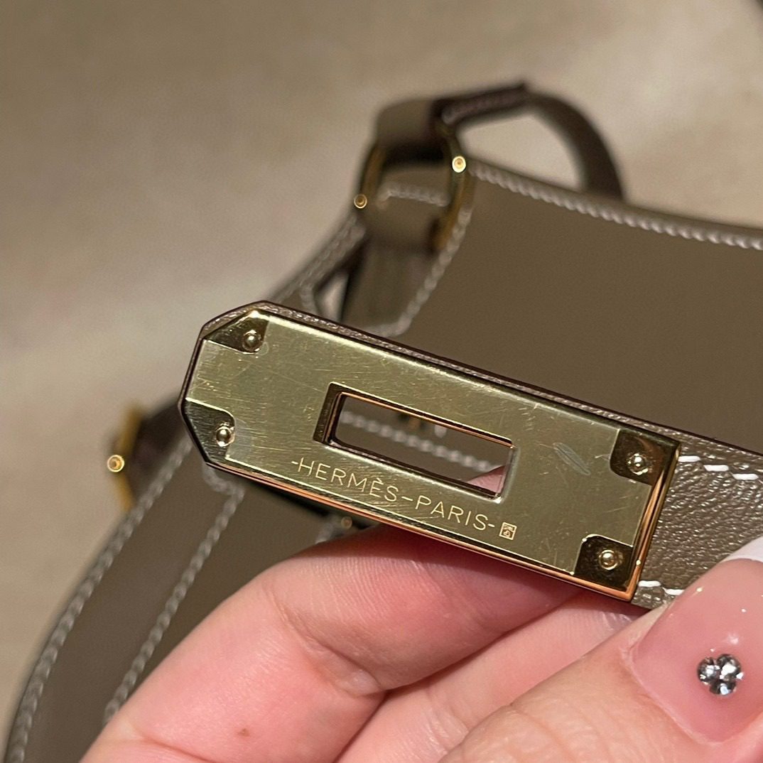 Hermès Jypsiere Mini Swift leather view 4