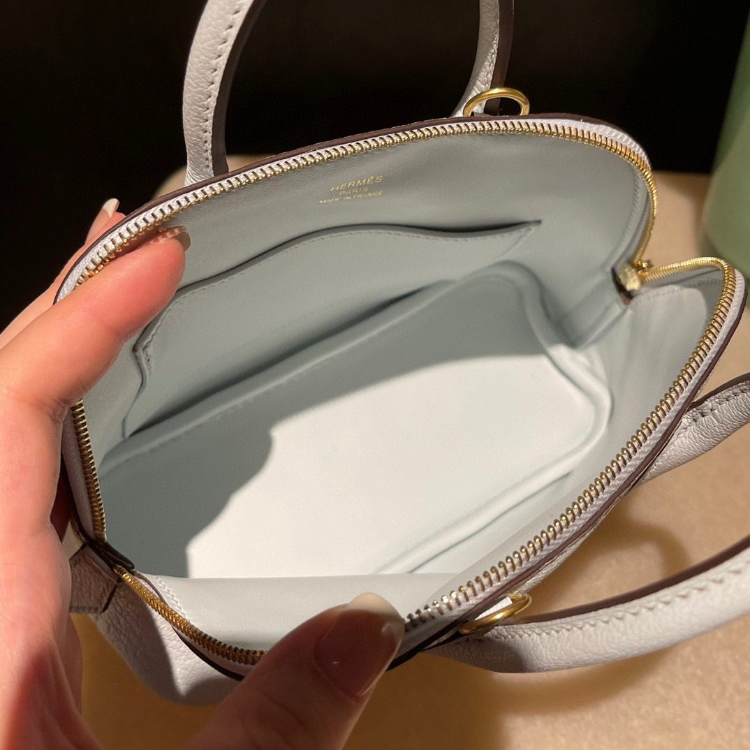 Hermès Mini Bolide 18 :T0 Mysore leather view 6